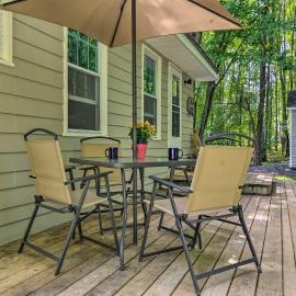 Peaceful Finger Lakes Apartment with Patio!，位于Ovid的酒店