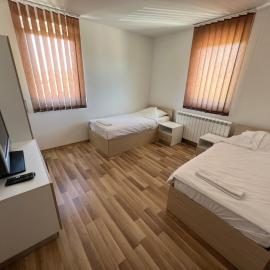 Apartmani Nikolić，位于兹沃尔尼克的酒店