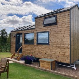 The Ashmere Tiny House，位于Coldingham的酒店