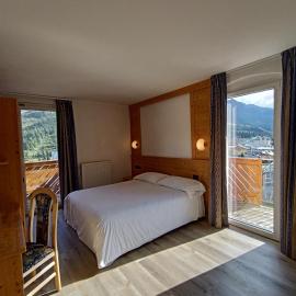Hotel Cielo Blu,位于帕苏德尔托纳莱的酒店
