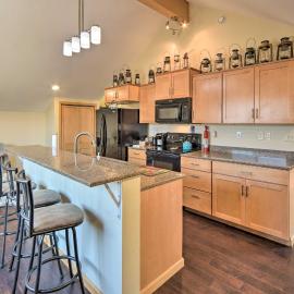 Duluth Studio w/ Sauna on Working Horse Farm!，位于德卢斯的酒店