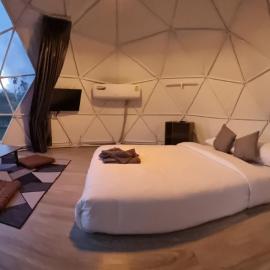เต็นท์โดมเขาค้อ Lung Bun Camp，位于Ban Nong Rang Chang的酒店
