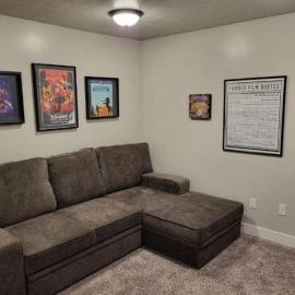Lovely Condo! W/ free recreational vehicle parking，位于加登城的酒店