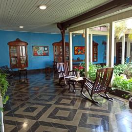 Hostal Harvest House，位于莱昂的酒店