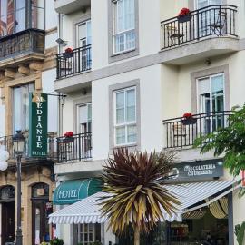 Hotel Mediante，位于里瓦德奥的酒店