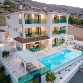 Apartvilla Pag，位于帕格的酒店