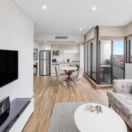 Meriton Suites Church Street, Parramatta，位于悉尼的酒店