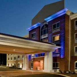 Holiday Inn Express Hotel Raleigh Southwest by IHG，位于罗利的酒店