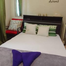 Budget Friendly Staycation in Valley Golf，位于Cainta的酒店