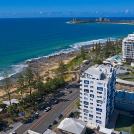 Northwind Beachfront Apartments，位于穆卢拉巴的酒店