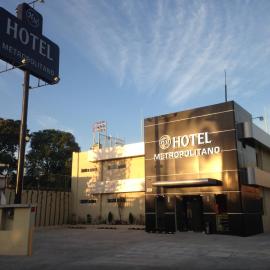 Hotel Metropolitano Tampico，位于坦皮科的酒店