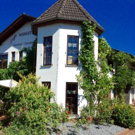 Weingut Villa Raevenhof，位于Ayl的酒店
