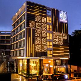 AJ Grand Hotel，位于门格洛尔的酒店