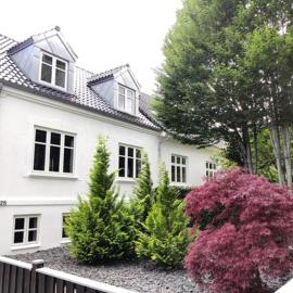 Værelser i midtbyen，位于海宁的酒店