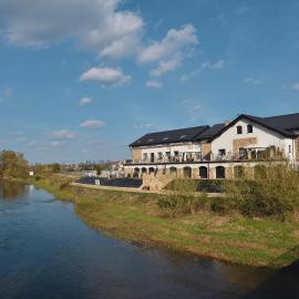 Hotel nad Pilicą，位于Przedbórz的酒店