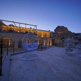 Karlık Cave Suite Cappadocia，位于乌奇希萨尔的酒店
