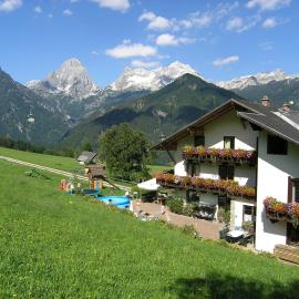 Berg-Panorama-Hof Sturmgut，位于茵特斯托德的酒店