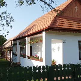 Guesthouse Tulipán Vendégház，位于Kosihy nad Ipľom的酒店