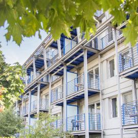GUESTHOUSE ZURZACH - Self Check-in,位于巴德楚尔察赫的酒店