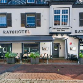 Ratshotel，位于哈尔滕的酒店
