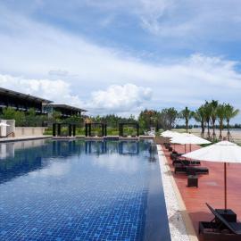 Sea Sand Sun Hua Hin by JC Kevin Hotel & Resort,位于佛丕的酒店