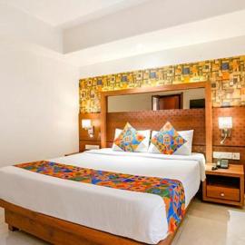 SriKrishna Paradise Hotel Thane Navi Mumbai，位于塞恩的酒店