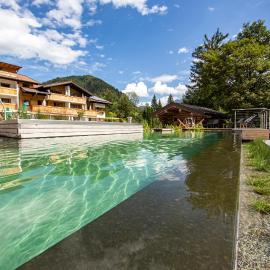 Brunnenhof Oberstdorf - Ferienwohnungen mit Hotel Service，位于奥伯斯特多夫的酒店