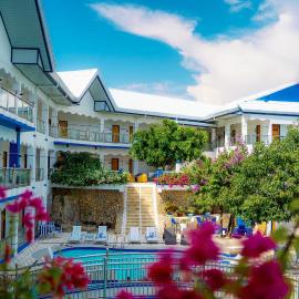 Santiago Cove Hotel and Restaurant,位于Santiago的酒店
