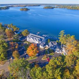 Bay Pointe Inn，位于Orangeville的酒店