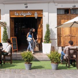Hostal Restaurant La Cigale，位于昆卡的酒店