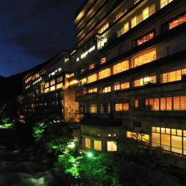 Zazan minakami，位于水上町的酒店