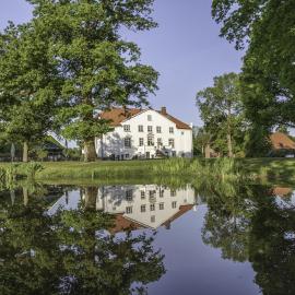 Hotel Gut Kaden，位于Alveslohe的酒店