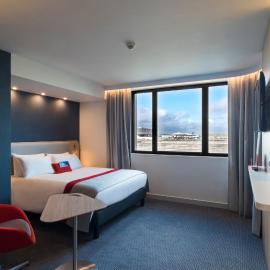 Holiday Inn Express - Paris - CDG Airport by IHG，位于鲁瓦西昂法兰西的酒店