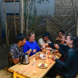 Raybo Hostel - Serene stay with 5 mins walk from the main market，位于列城的酒店