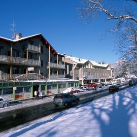 Hotel et Résidence Le Clos Cerdan，位于蒙卢伊的酒店