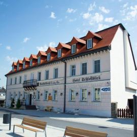 Hotel Schloßblick Trebsen，位于Trebsen的酒店