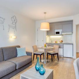 Citadines Toison d'Or Brussels，位于布鲁塞尔的酒店