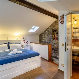 Casa al Lago di Como in Riva Cernobbio，位于切尔诺比奥的酒店