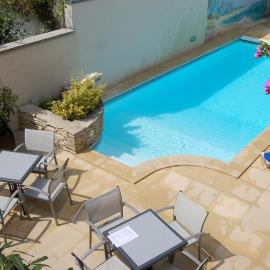 Logis Hôtel Au Tambour，位于兰斯的酒店