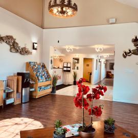 Ramada Downtown by Wyndham Anchorage，位于安克雷奇的酒店