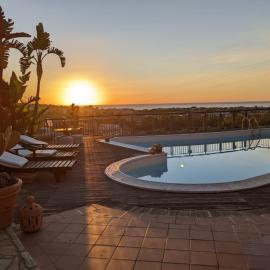 Villa Carly Taormina apartment with private pool，位于特拉皮泰罗的酒店