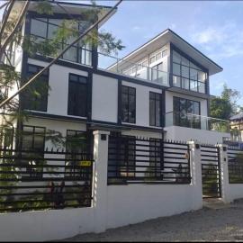 Check out this beautiful 5 bed villa with pool!!，位于Baclayon的酒店