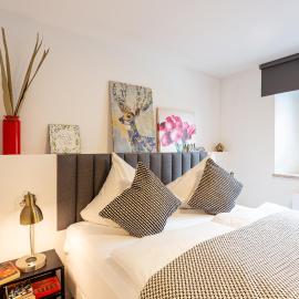 Landhotel Gutshof - ländlich genießen - geschäftlich gut ankommen，位于哈特恩斯特恩的酒店