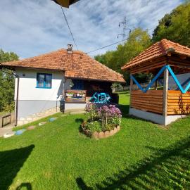 Seosko domaćinstvo Alababa，位于Kosjerić的酒店