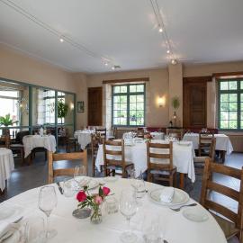 Le Lion d'Or,位于Manzac-sur-Vern的酒店