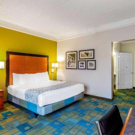 La Quinta Inn & Suites by Wyndham Fremont Silicon Valley,位于弗里蒙特的酒店