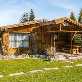Amazing Home In Wilczeta With Swimming Pool，位于Wilczęta的酒店