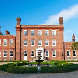 Champneys Henlow，位于亨洛的酒店