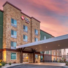 Best Western Plus Coachella Valley Inn & Suites，位于大教堂城的酒店