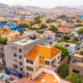 Simabo's Backpackers' Hostel，位于明德卢的酒店
